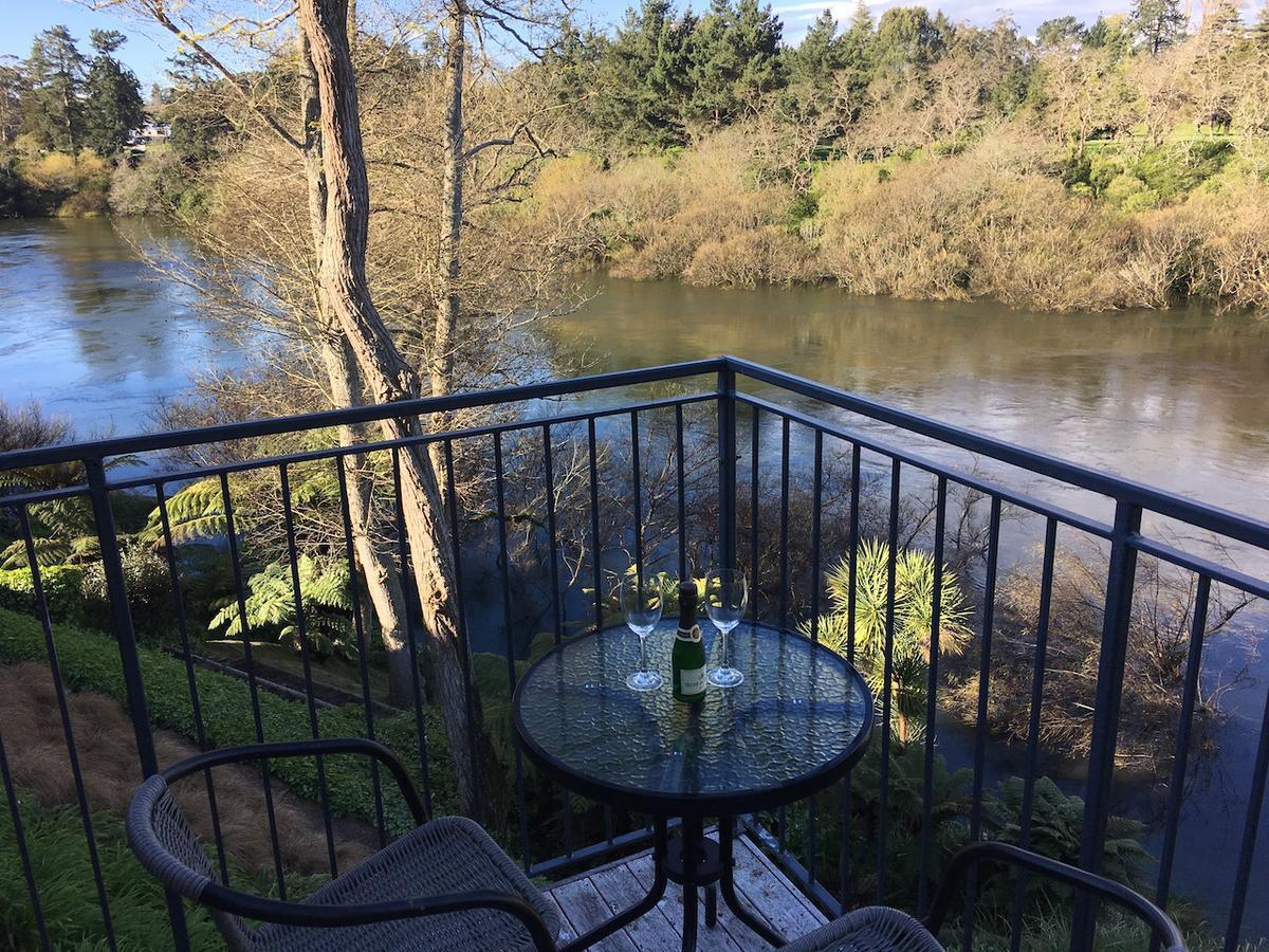 On The River Tamahere Exterior photo