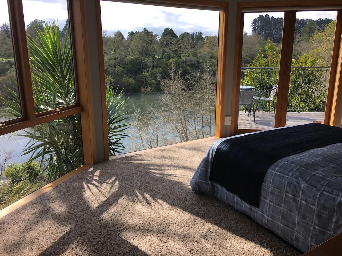 On The River Tamahere Exterior photo