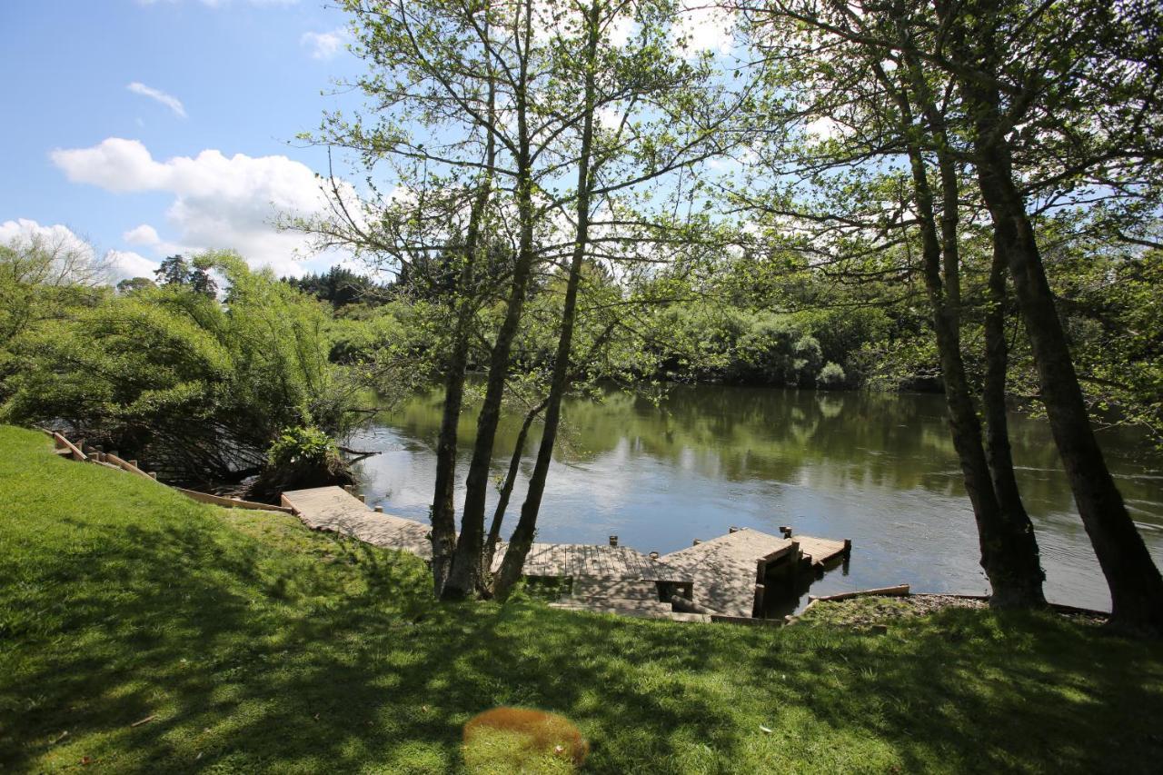 On The River Tamahere Exterior photo